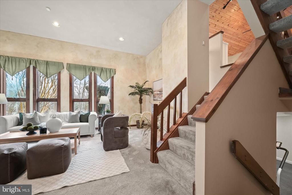 13304 RIDGEWOOD DRIVE