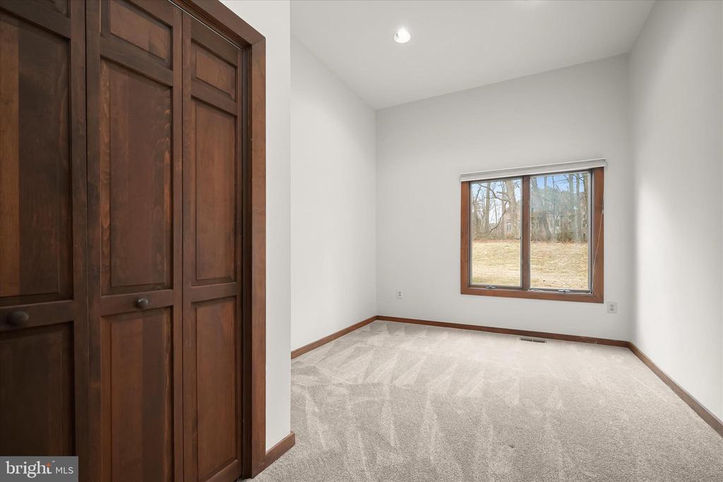 13304 RIDGEWOOD DRIVE