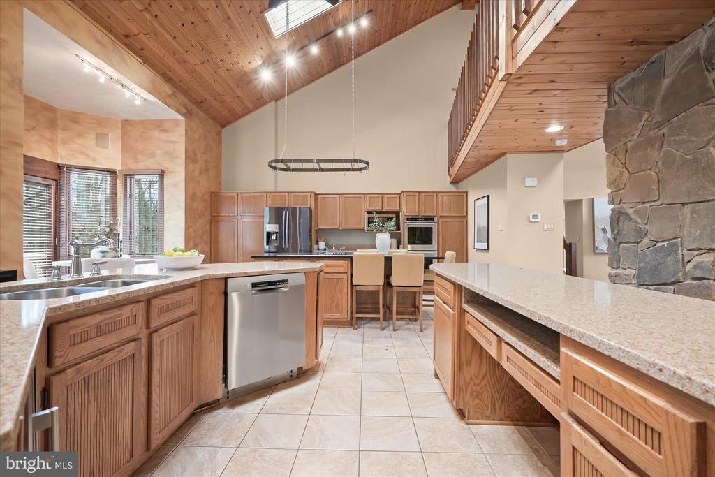 13304 RIDGEWOOD DRIVE