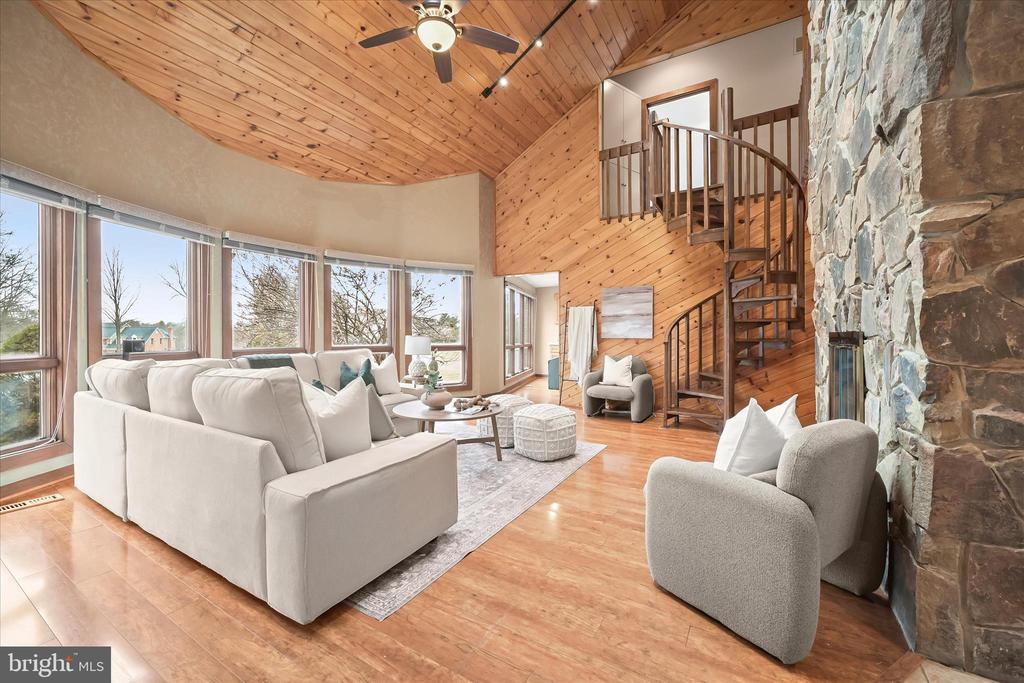 13304 RIDGEWOOD DRIVE