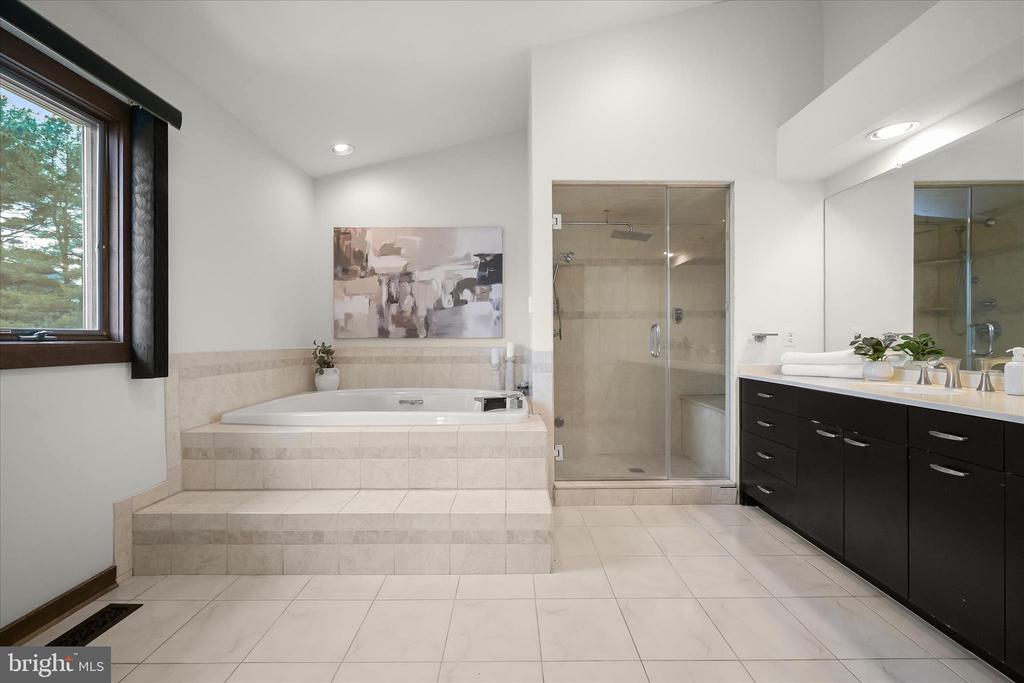 13304 RIDGEWOOD DRIVE