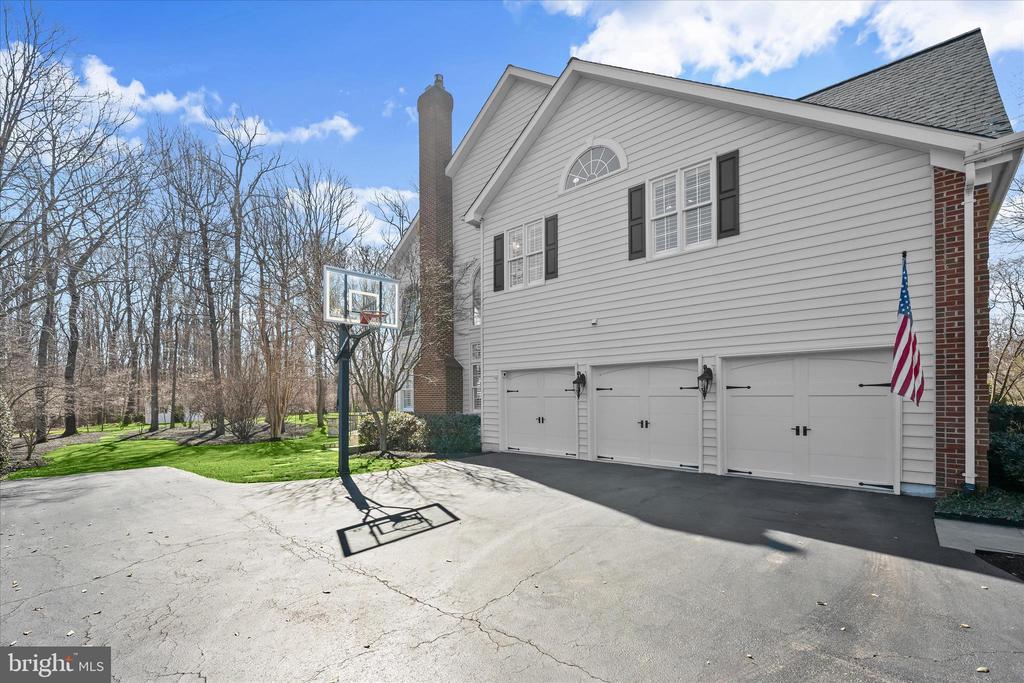 16905 OLD SAWMILL RD