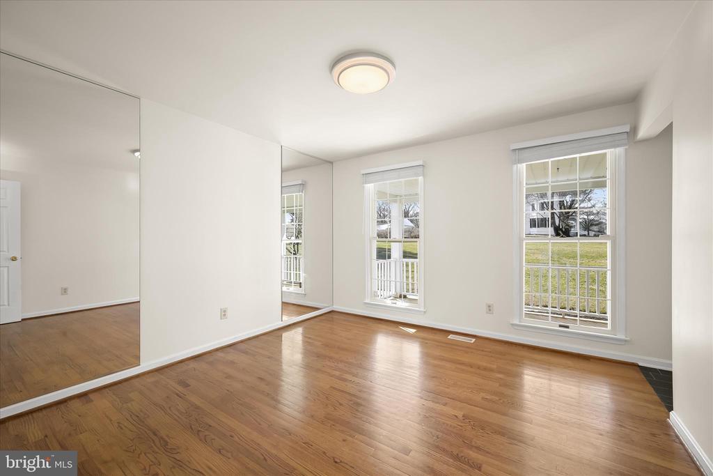 14586 MACCLINTOCK DRIVE