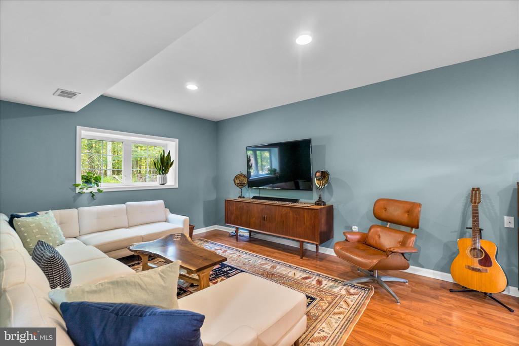 1625 OLD ANNAPOLIS RD