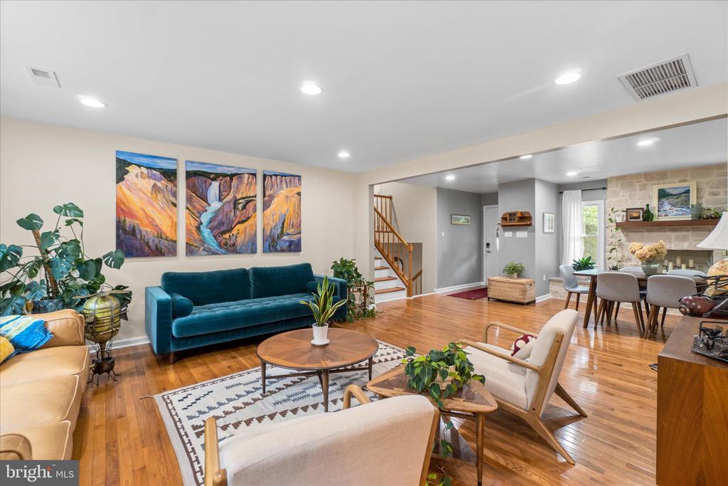 1625 OLD ANNAPOLIS RD
