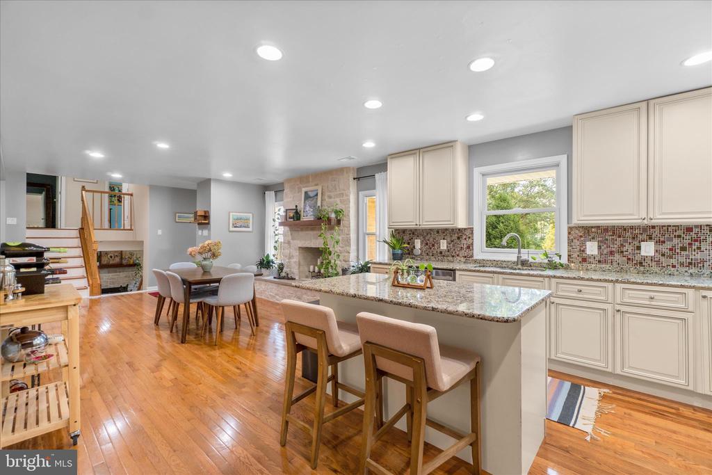 1625 OLD ANNAPOLIS RD