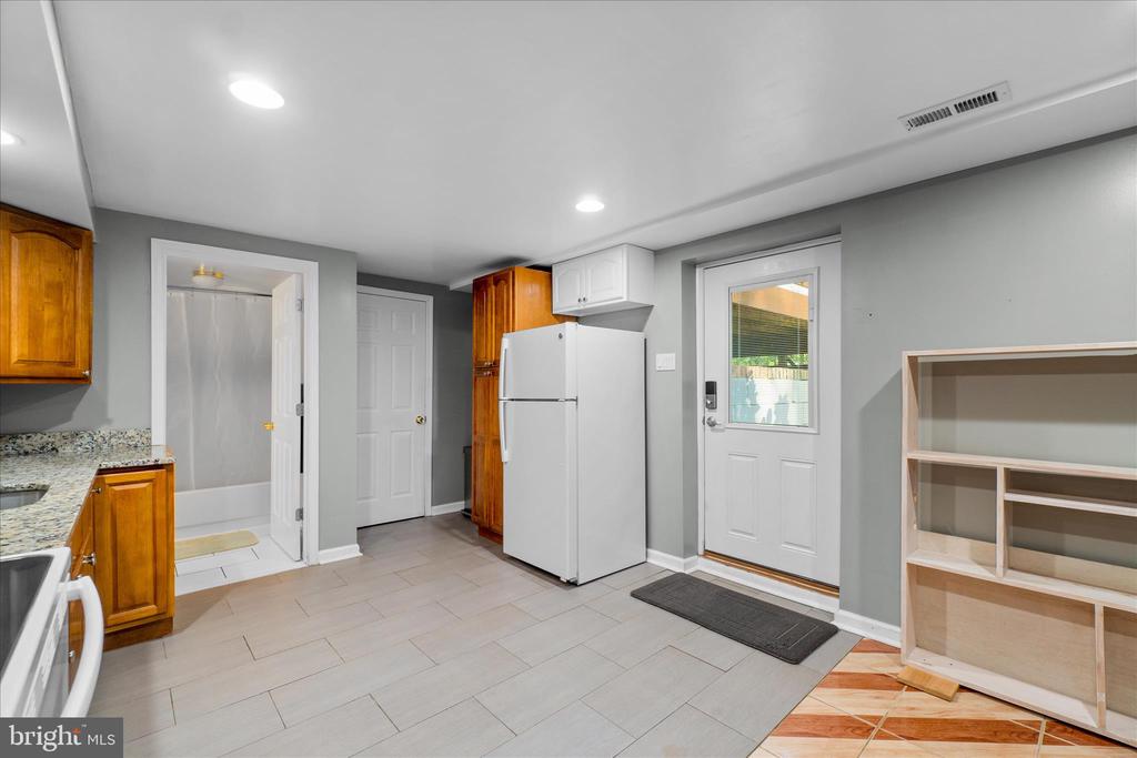1625 OLD ANNAPOLIS RD