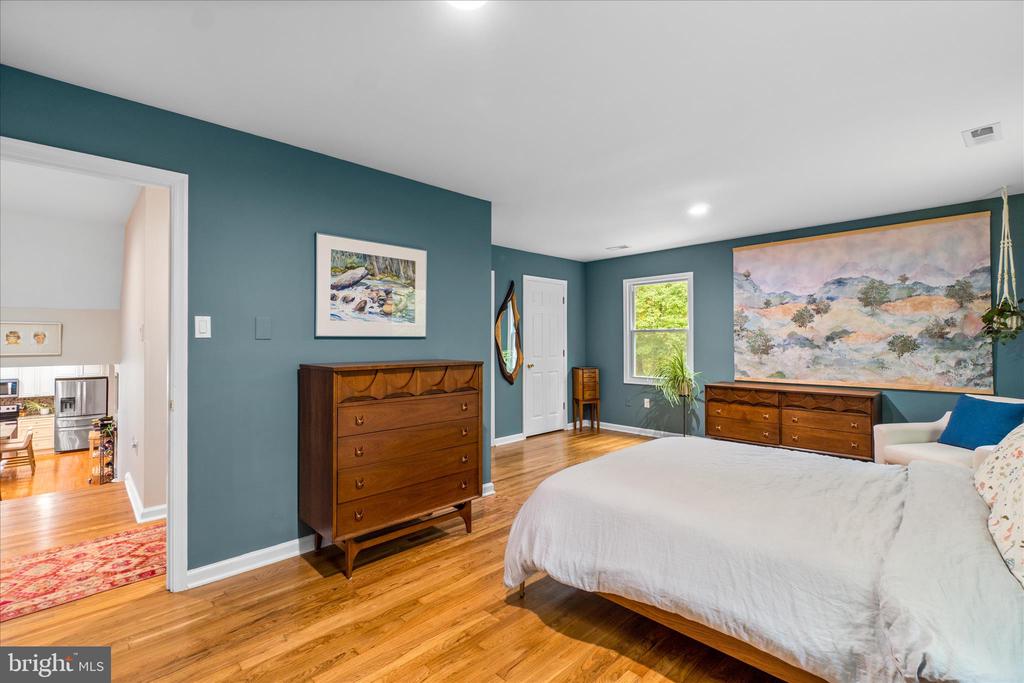 1625 OLD ANNAPOLIS RD