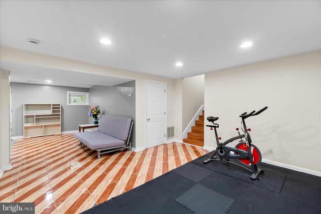 1625 OLD ANNAPOLIS RD