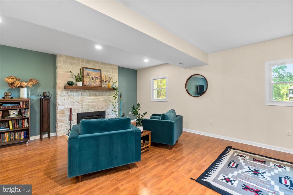 1625 OLD ANNAPOLIS RD