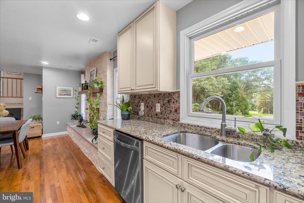 1625 OLD ANNAPOLIS RD