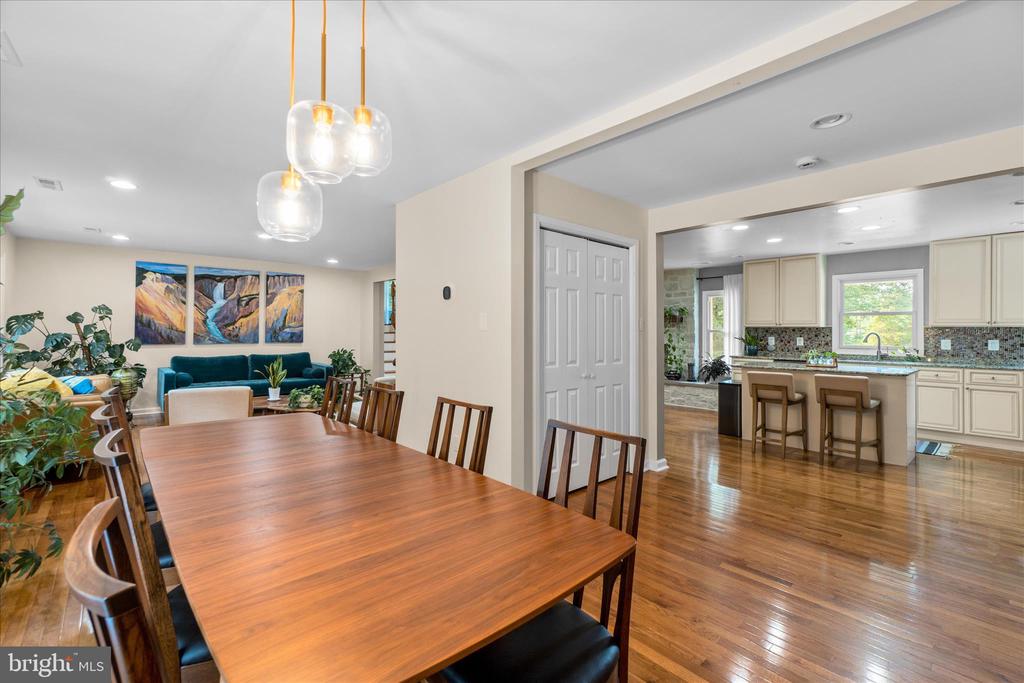 1625 OLD ANNAPOLIS RD