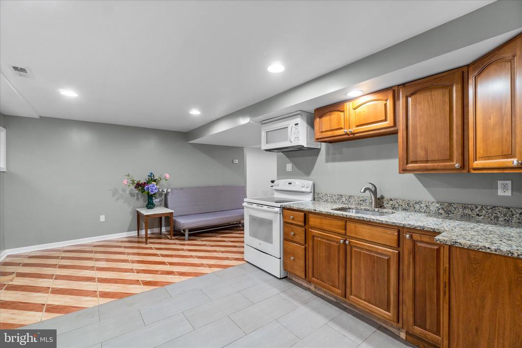 1625 OLD ANNAPOLIS RD