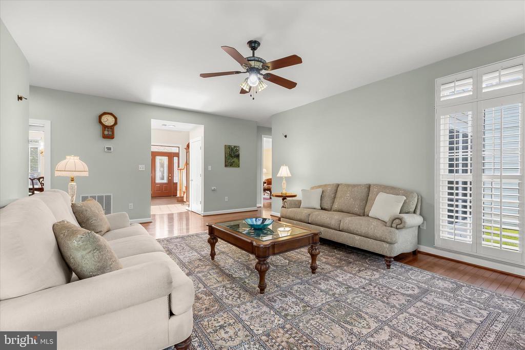 7184 COLLINGWOOD COURT