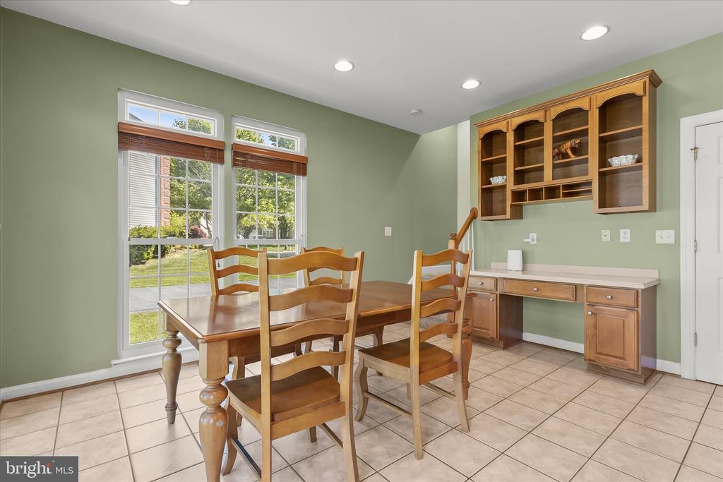 7184 COLLINGWOOD COURT