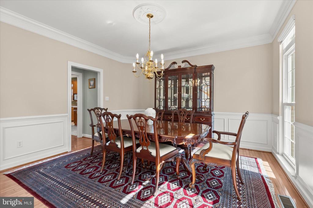 7184 COLLINGWOOD COURT