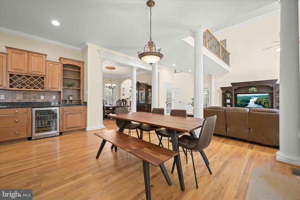 7016 MEANDERING STREAM WAY