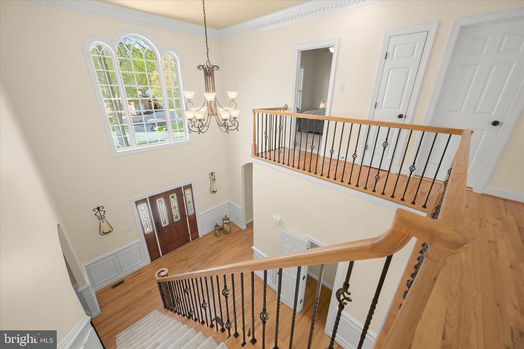 7016 MEANDERING STREAM WAY