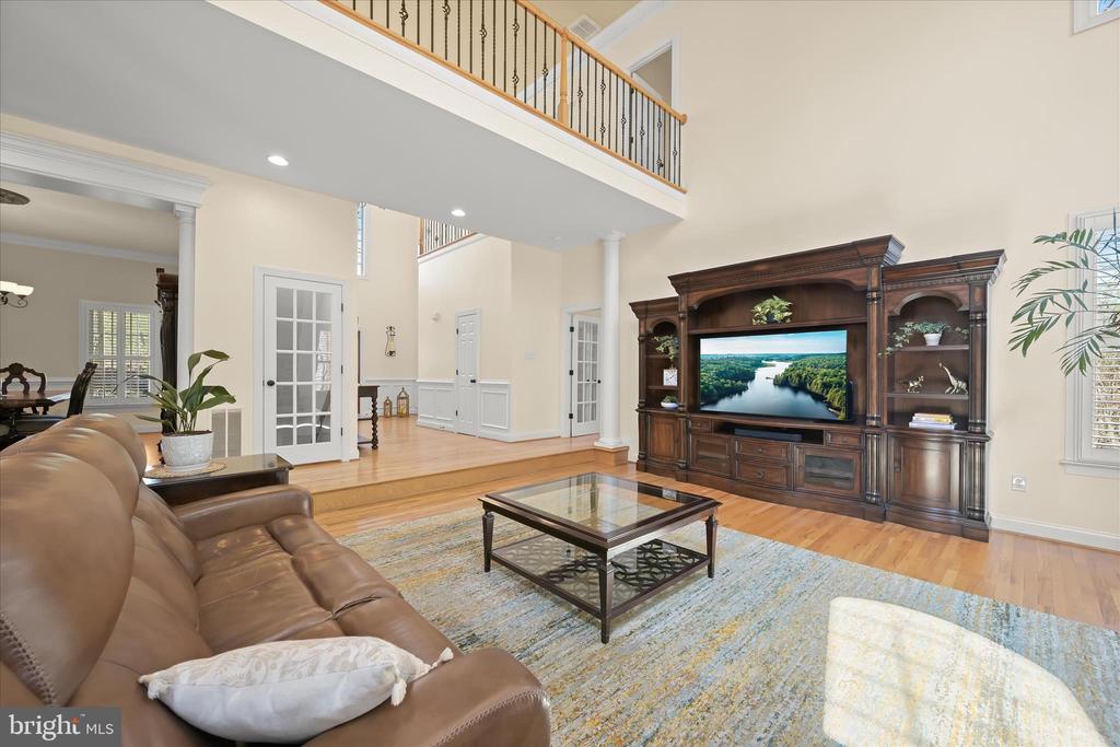 7016 MEANDERING STREAM WAY