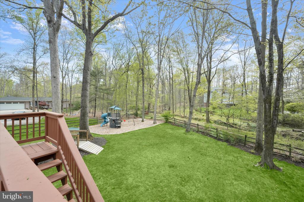 10428 SCHOOLMASTER PL