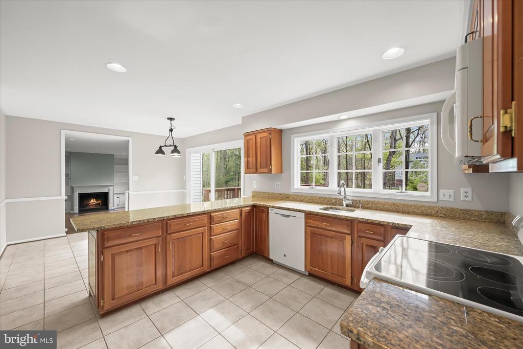 10428 SCHOOLMASTER PL