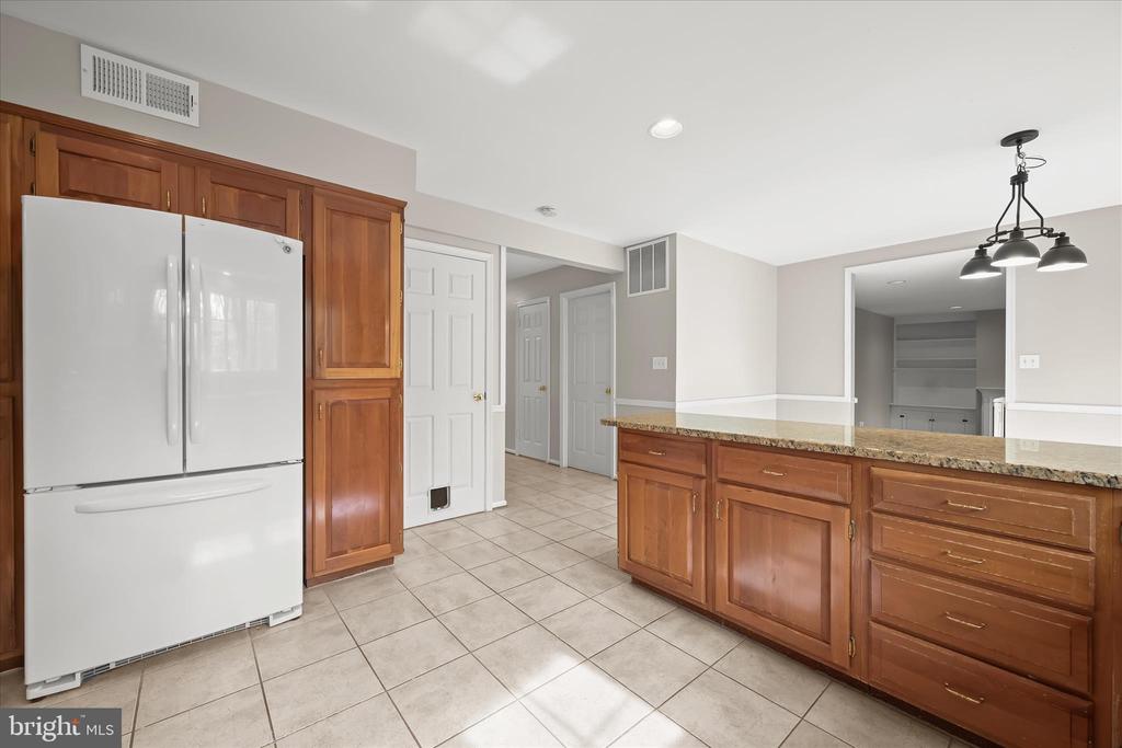 10428 SCHOOLMASTER PL