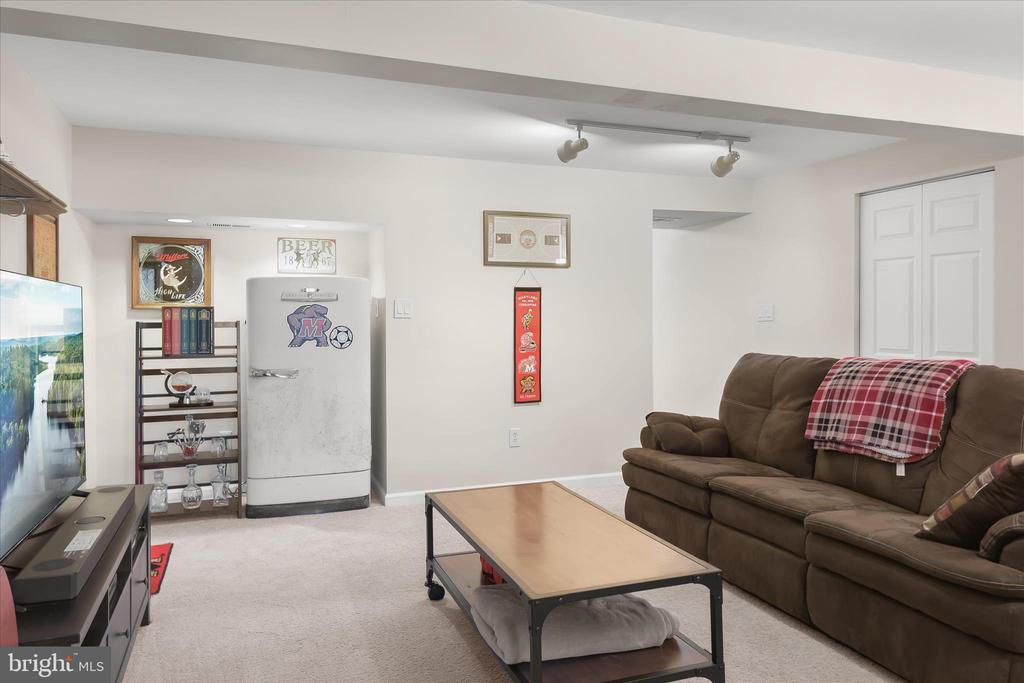 7564 RAIN FLOWER WAY