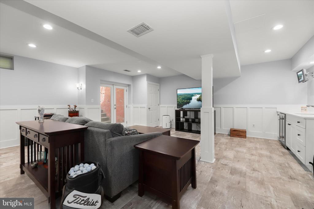 2846 SHADOW ROLL COURT