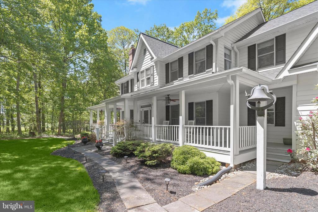 2846 SHADOW ROLL COURT