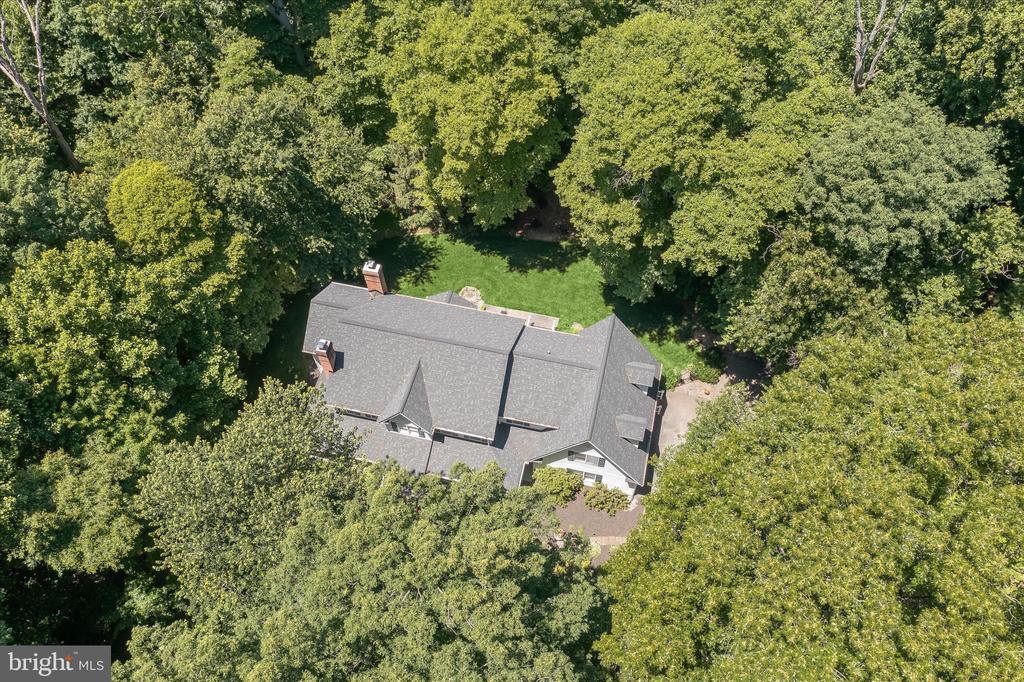 2846 SHADOW ROLL COURT