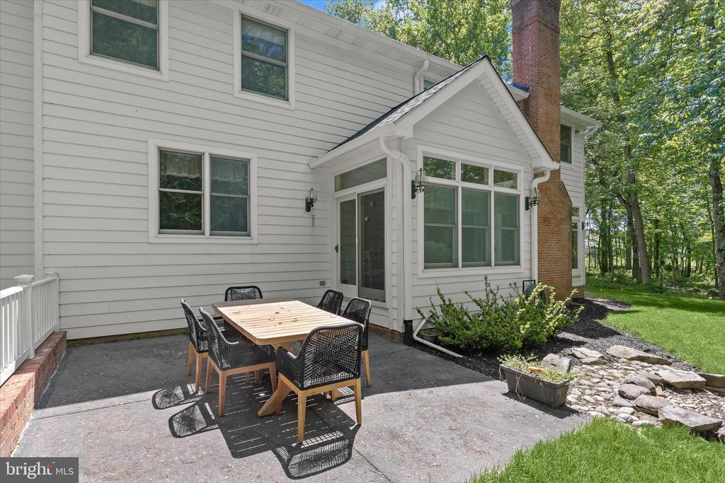2846 SHADOW ROLL COURT