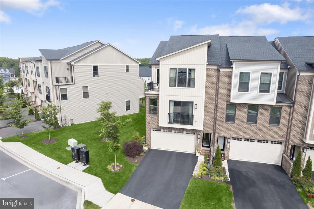 7668 CROSS CREEK DR