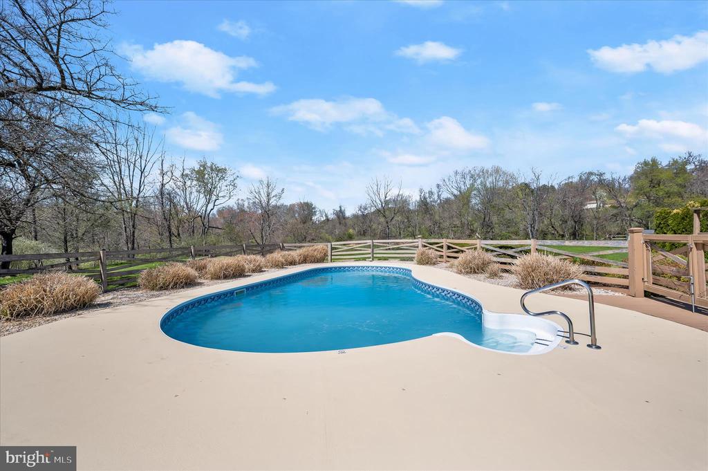 14289 OLD FREDERICK RD