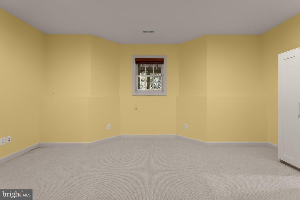 16904 OLD SAWMILL ROAD