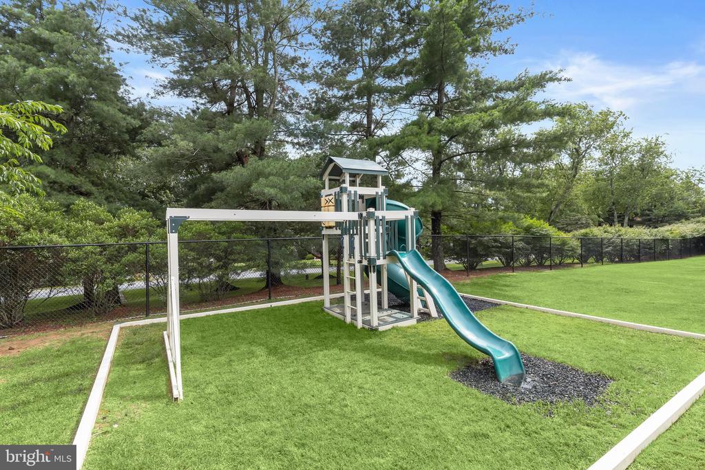 3606 WILLOW BIRCH DRIVE