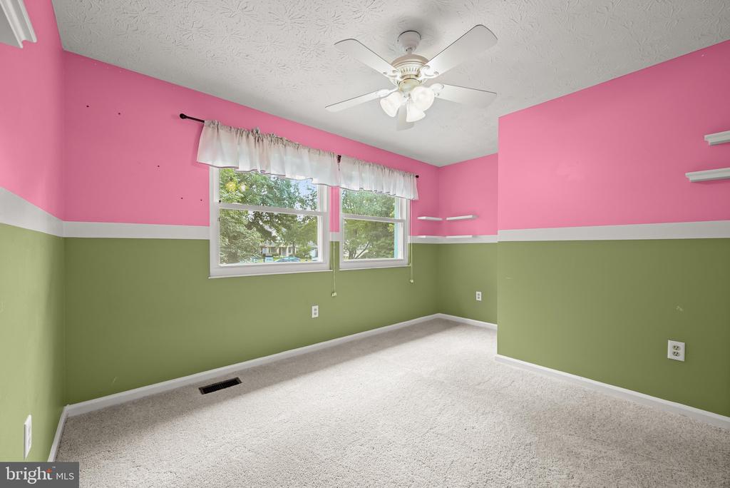 8209 MOSSY STONE COURT