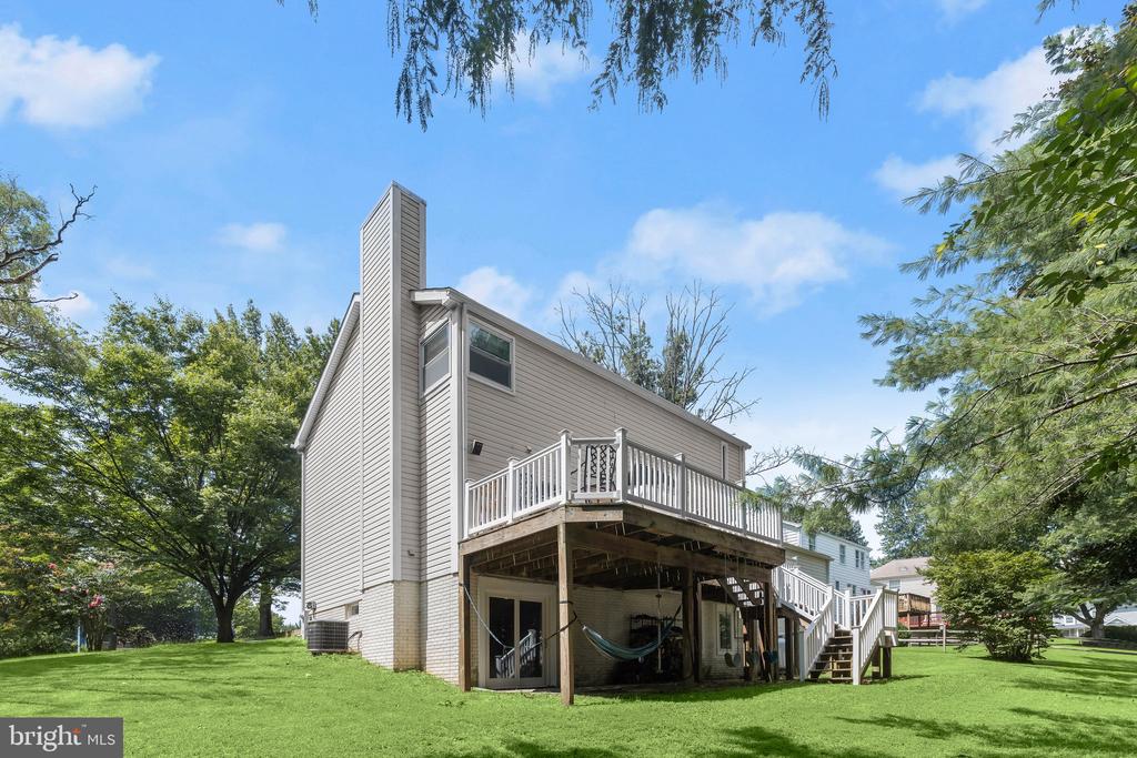 8209 MOSSY STONE COURT