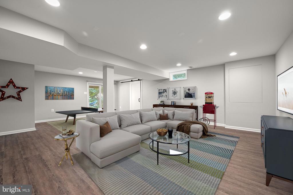 8209 MOSSY STONE COURT