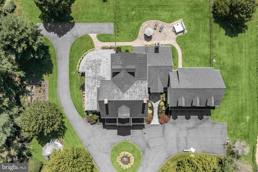 2106 MCKENDREE ROAD