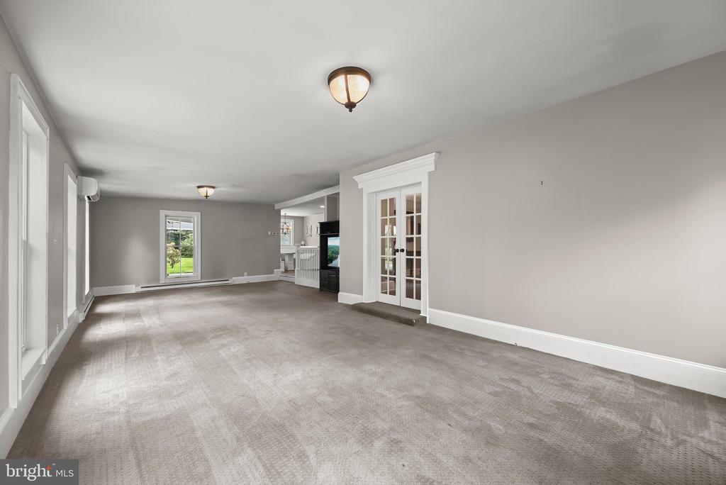 2106 MCKENDREE ROAD