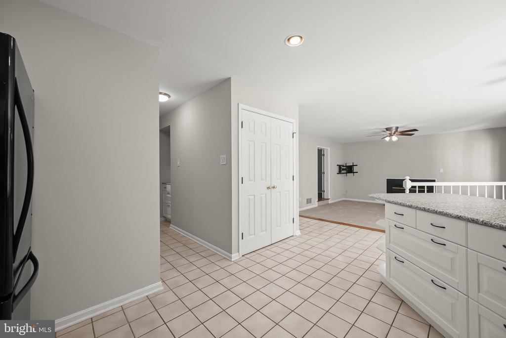 10604 HARPOON HILL