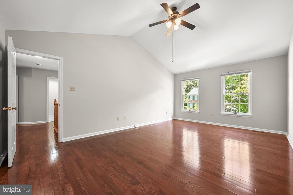 10604 HARPOON HILL