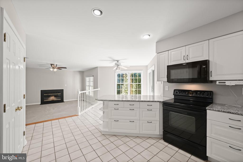 10604 HARPOON HILL