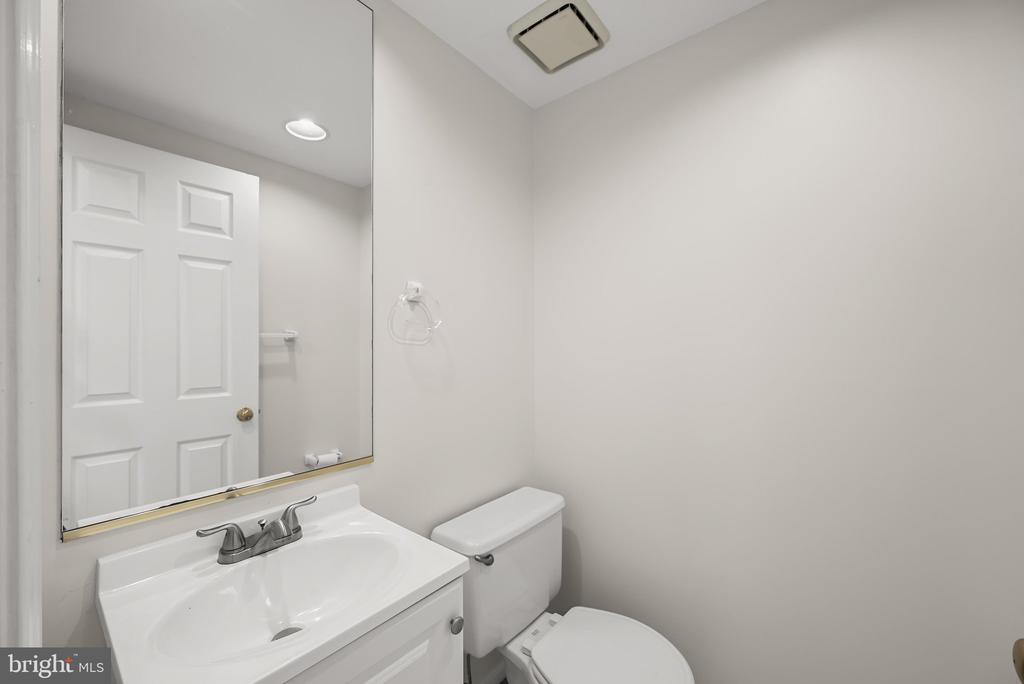 10604 HARPOON HILL