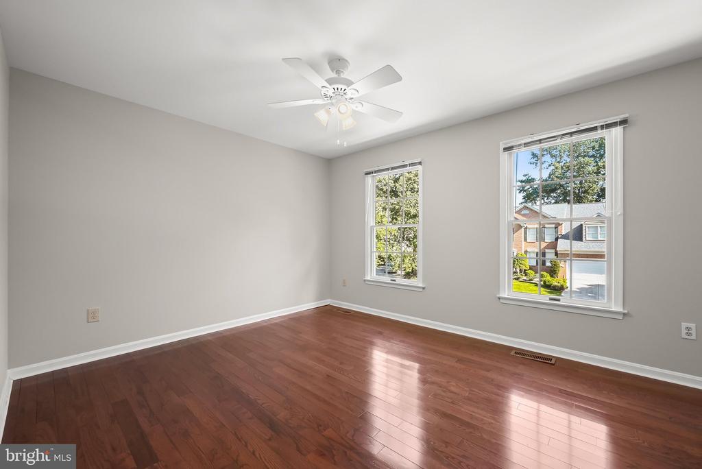 10604 HARPOON HILL