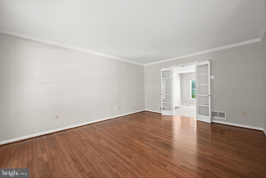 10604 HARPOON HILL