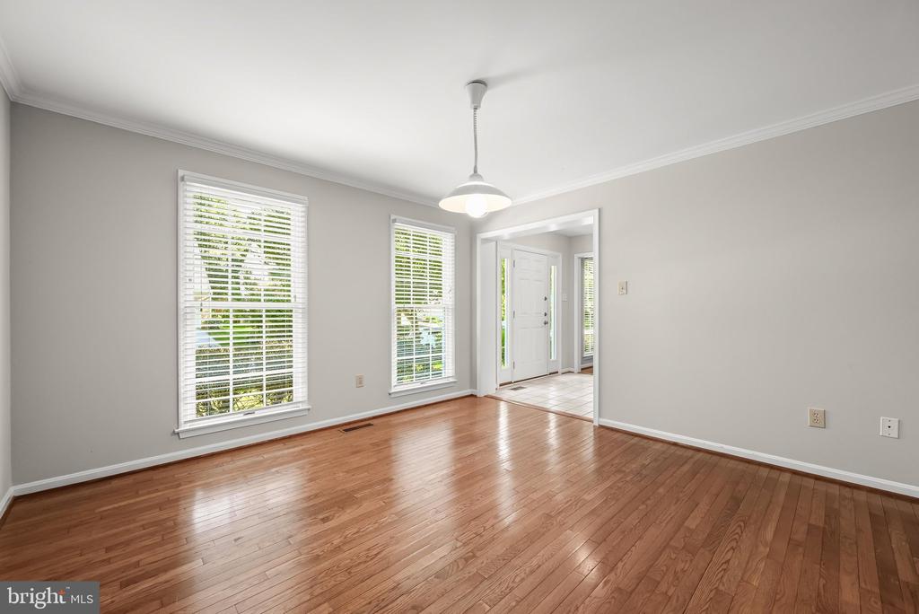 10604 HARPOON HILL