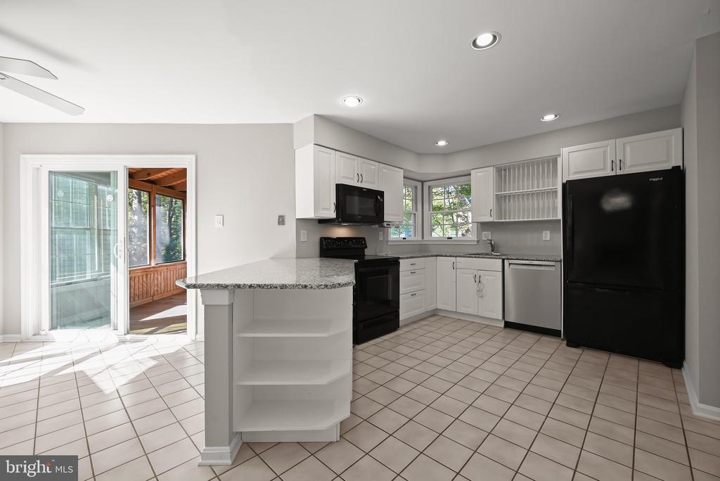 10604 HARPOON HILL