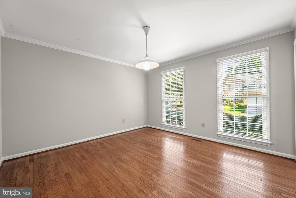 10604 HARPOON HILL
