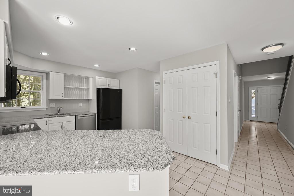 10604 HARPOON HILL